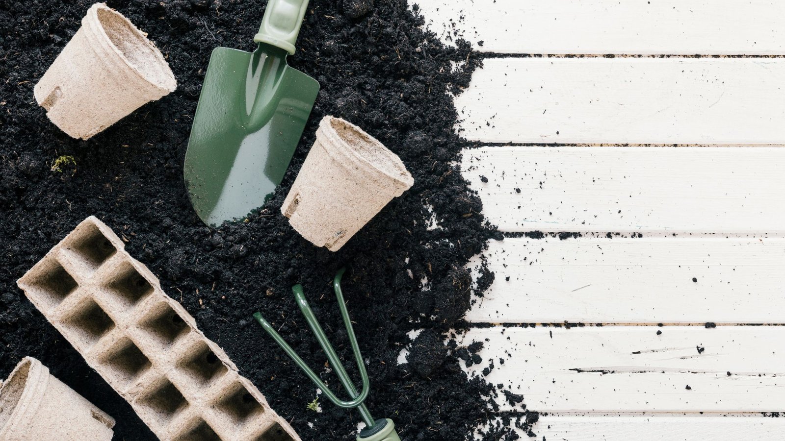 Top 7 Ways to Use Black Mulch in Winter Landscaping Around Clarence Homes