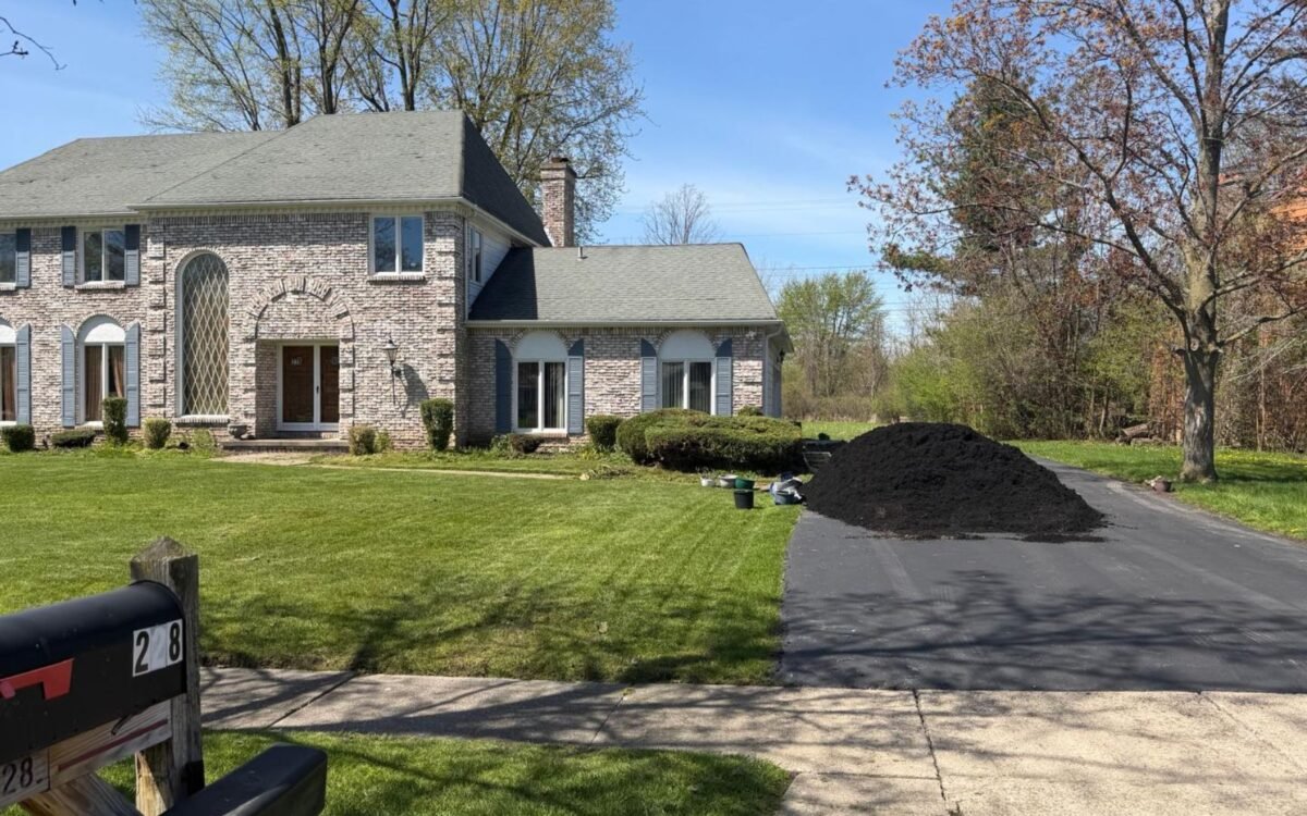 Affordable Black Mulch Delivery in Buffalo NY